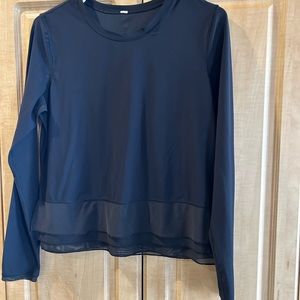 Lululemon top